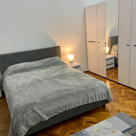 شقة أراد  في Apartament Super Central Cu Parcare Privata المظهر الخارجي الصورة